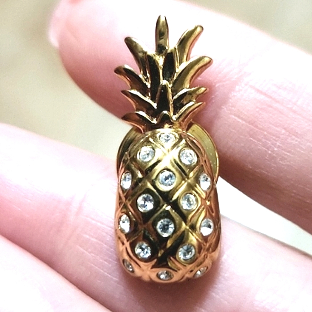 Swarovski Crystal Pineapple Lapel Pin/Tie Tack RARE